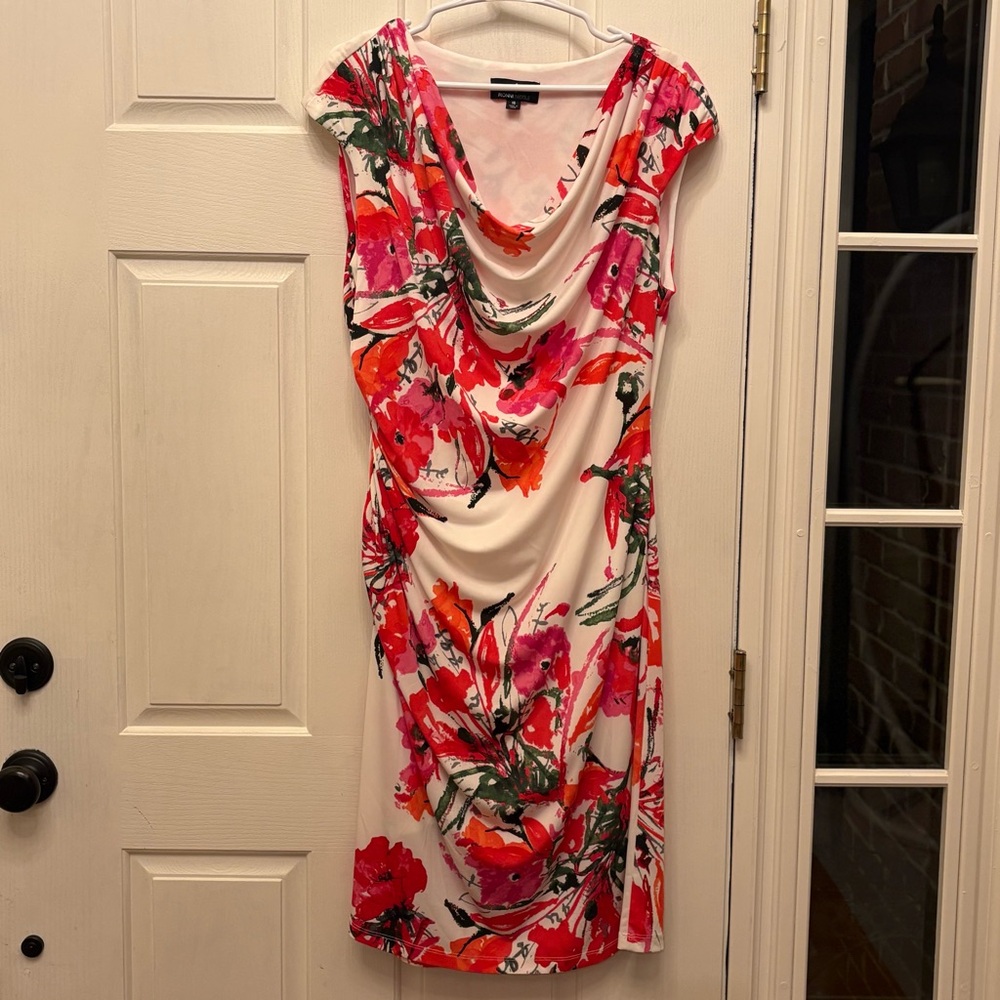 Floral Cowl Neck Dress size 16  with ruched waist and lining.